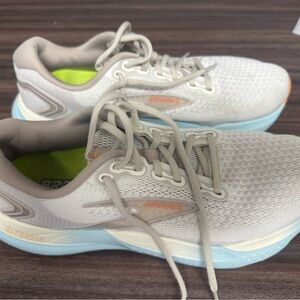 Brooks Glycerin Women's Light Gray and Blue Athletic Shoes
